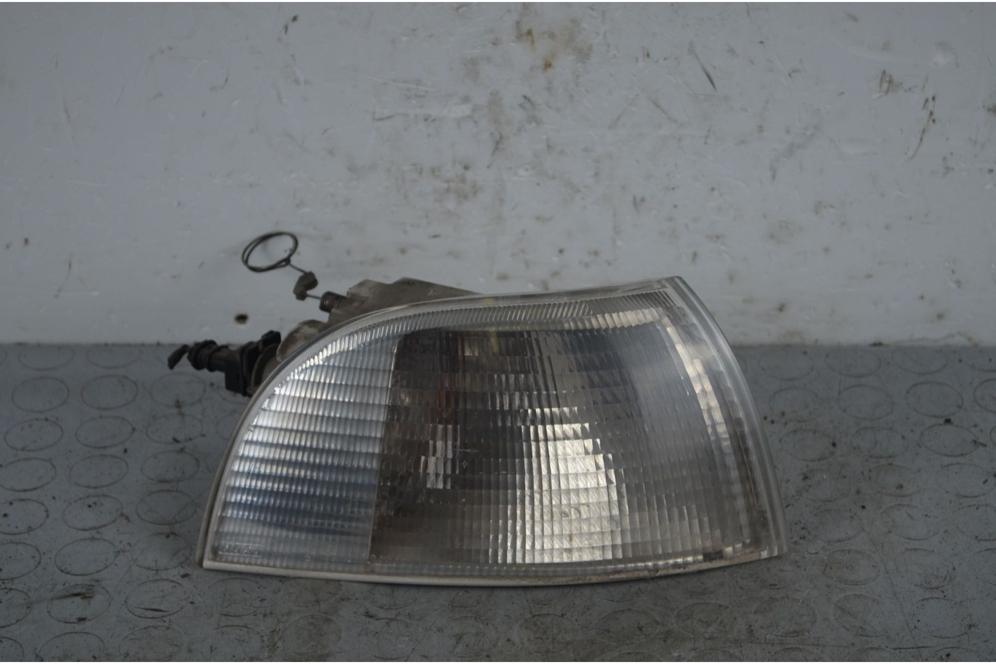 Freccia direzionale anteriore DX Fiat Punto dal 1993 al 1999 Cod 46402655  1719299446886