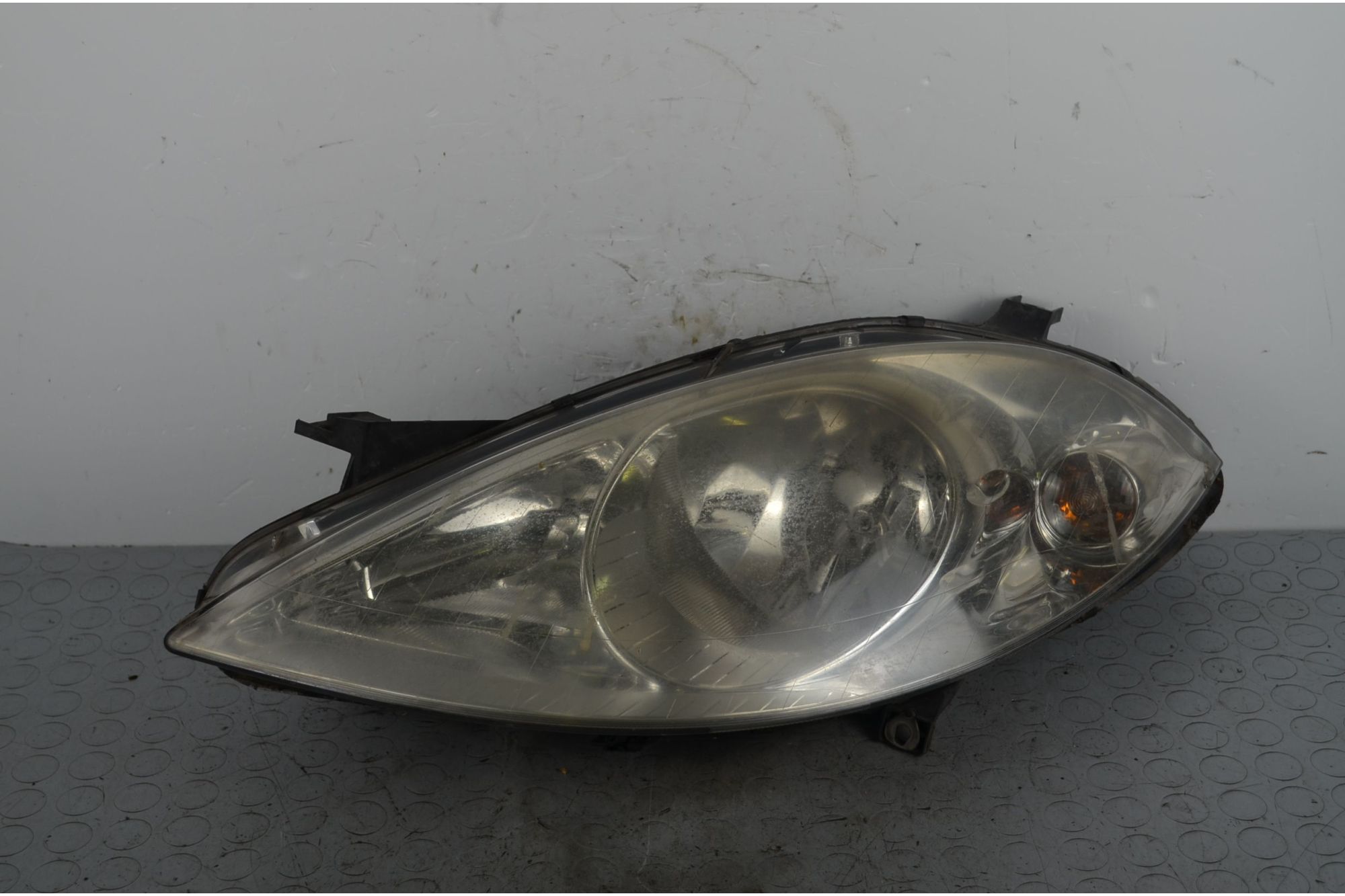 Faro anteriore SX Mercedes Classe A W169 Dal 2004 al 2012 Cod A1698200161  1719300050972