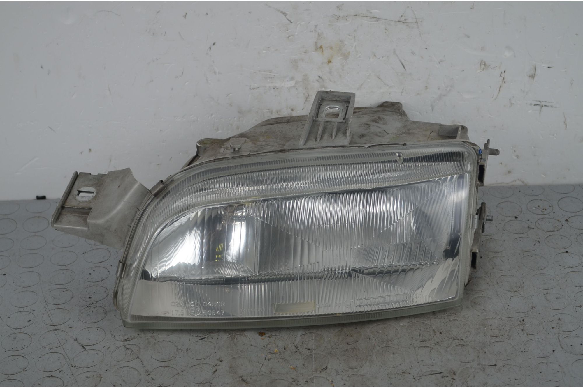 Faro anteriore SX Fiat Punto Dal 1993 al 1999 Cod 46402660  1719308151718