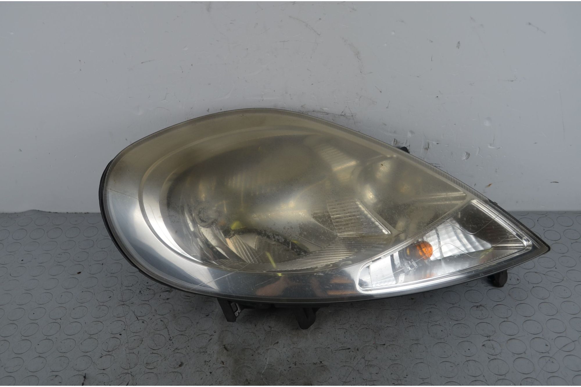 Faro Anteriore DX Renault Trafic dal 2006 al 2010 Cod 8200701356  1719312622723