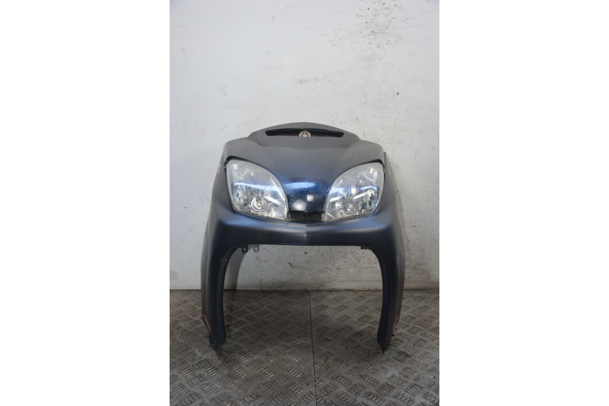 Carena Scudo Con Fari Anteriore Yamaha X-Max BlackXmax 250 Dal 2005 al 2009  1719478949788