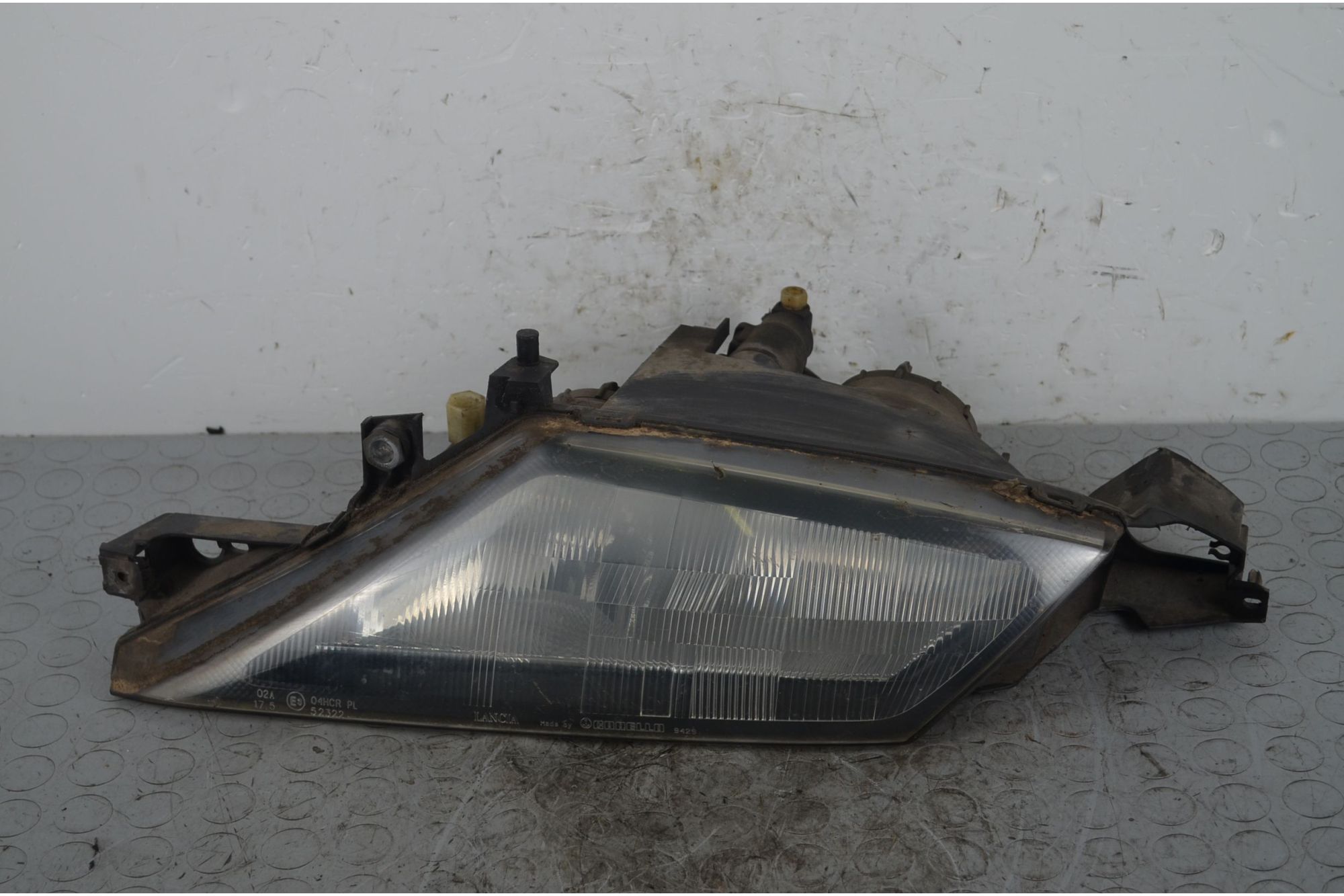 Faro anteriore SX Lancia Y dal 1995 al 2000 Cod 37130748  1719994449953