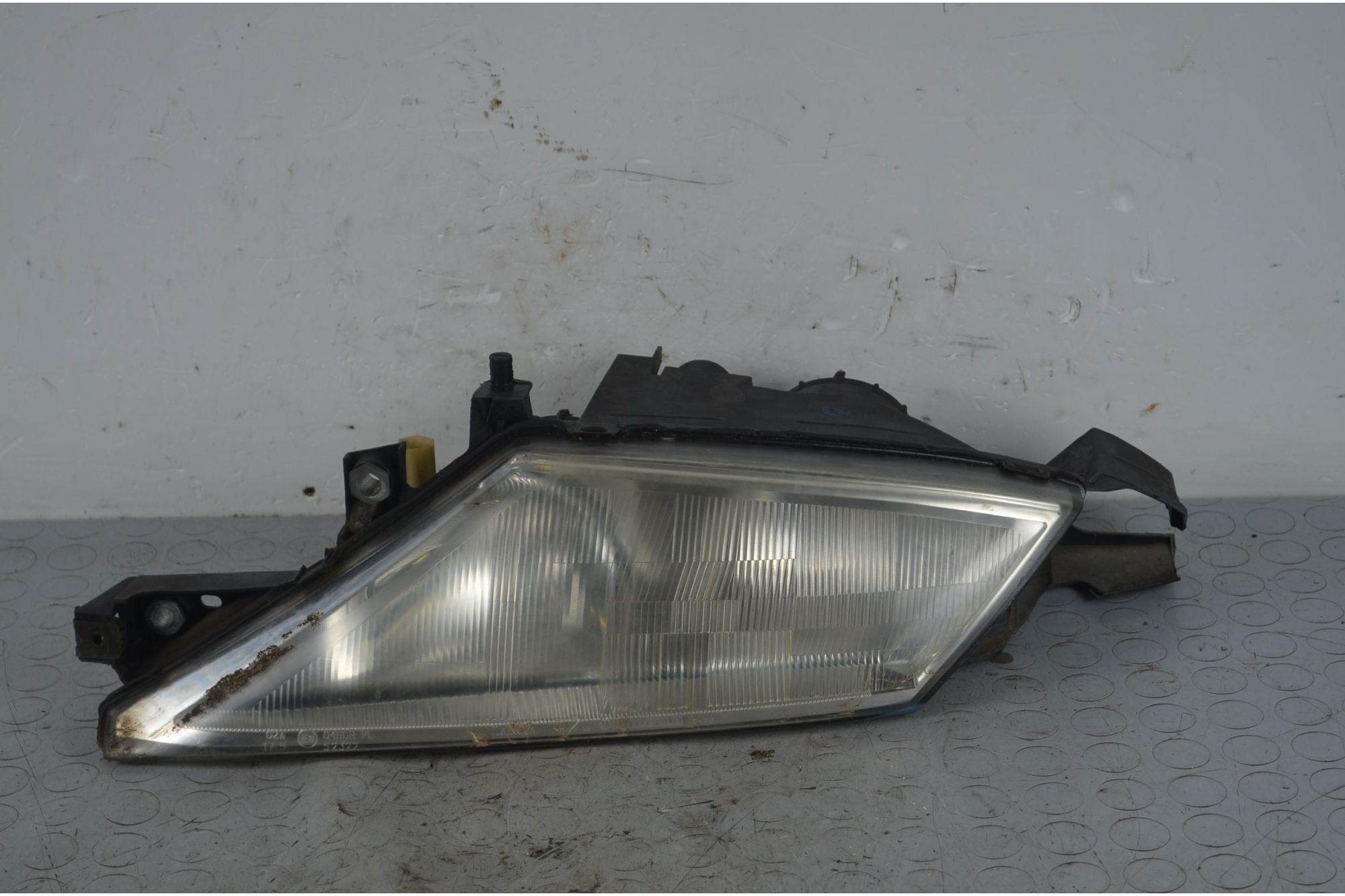 Faro Anteriore SX Lancia Y dal 1995 al 2000 Cod 37130748  1720087138852