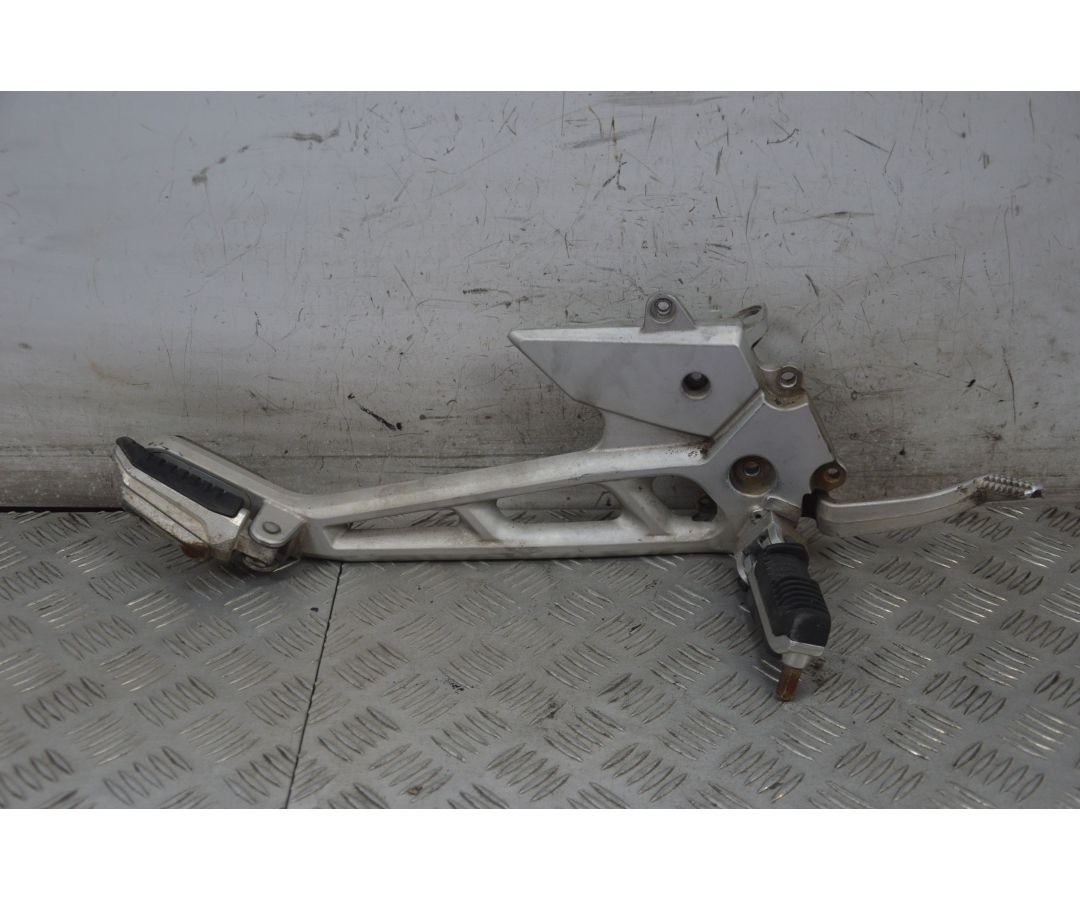 Pedana Poggiapiedi Destro Con Freno Suzuki GSR 600 dal 2006 al 2011  1720626613512