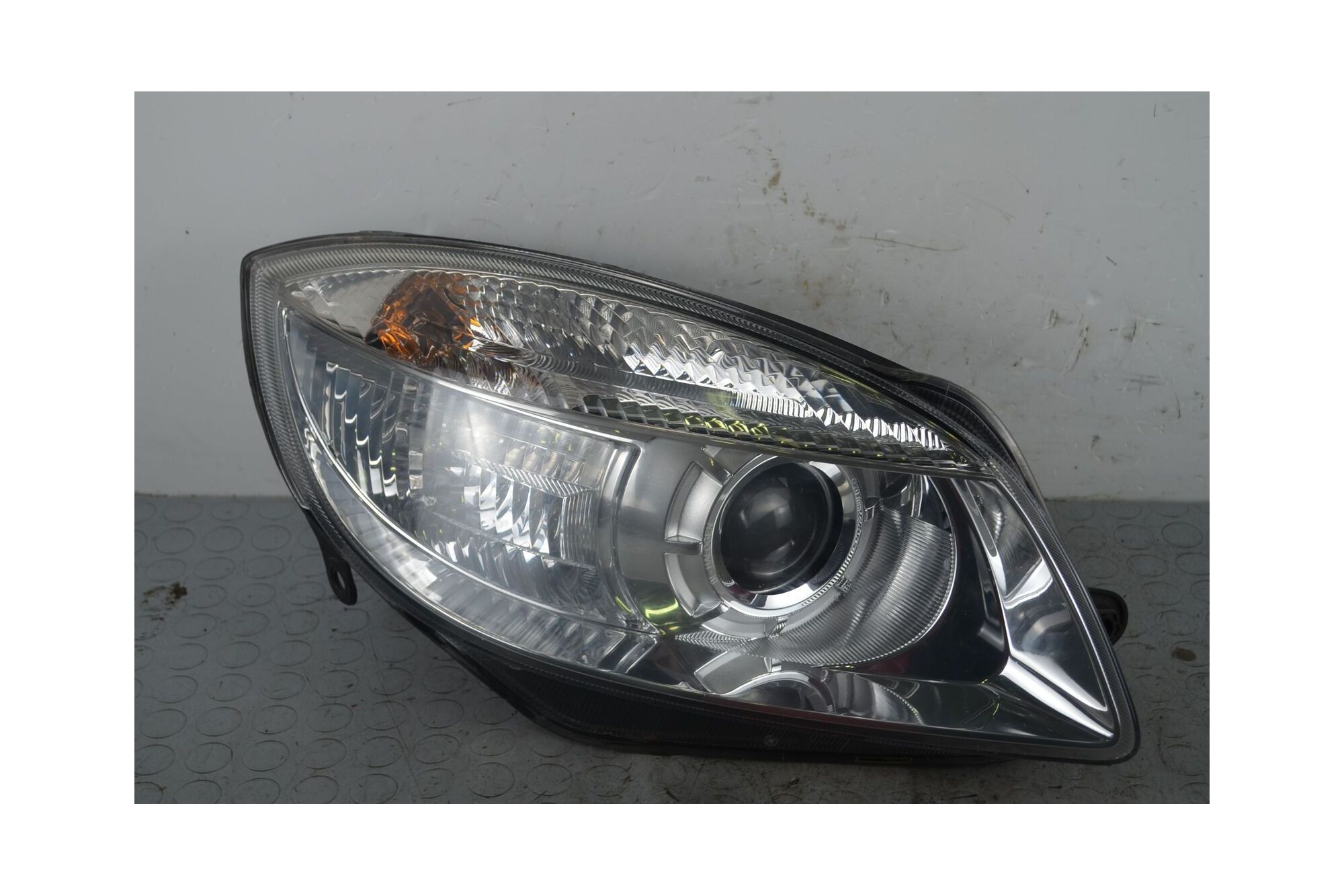 Faro anteriore DX Skoda Fabia 5J Dal 2007 al 2014 Cod 5J1941018A  1720518992213