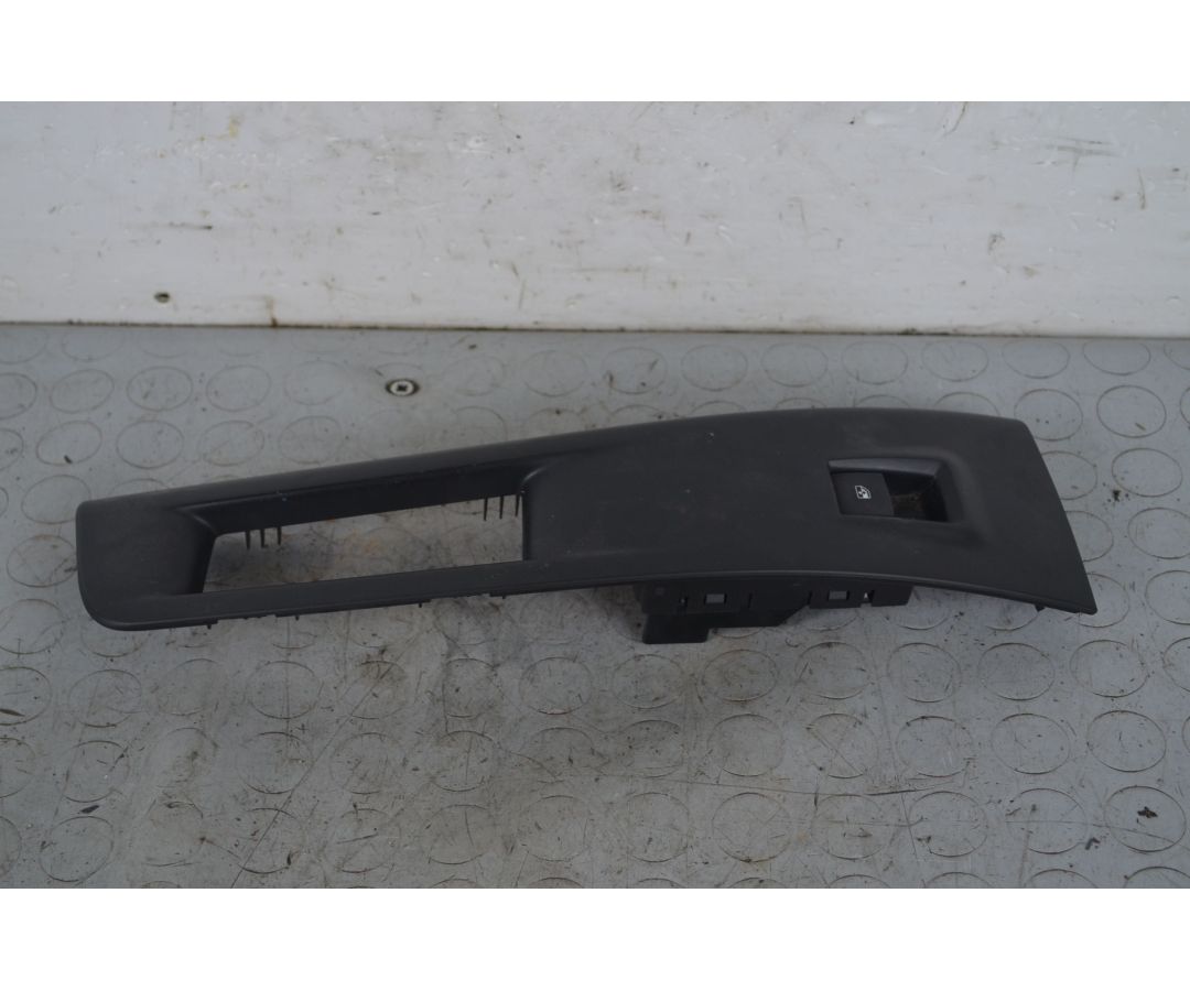 Pulsantiera alzacristalli anteriore DX Opel Astra J Dal 2009 al 2015 Cod 13301886  1721125944930