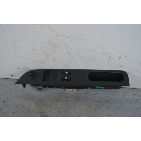 Pulsantiera alzacristalli anteriore SX Suzuki Swift IV Dal 2004 al 2010 Cod 3799062J10000  1721208177668