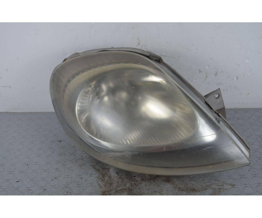 Faro Anteriore DX Renault Trafic dal 2001 al 2006 Cod 7700311372  1721375435004