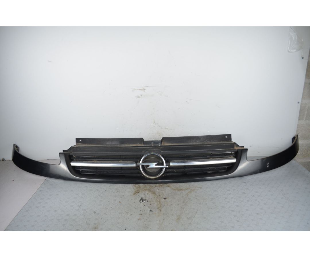 Griglia Anteriore Opel Vivaro dal 2001 al 2014 Cod 8200044873  1721379577588