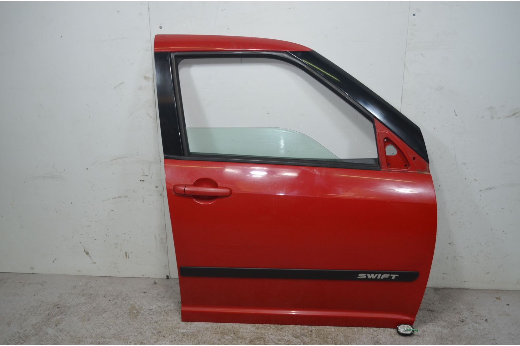 Portiera sportello anteriore DX Suzuki Swift IV 5 porte dal 2004 al 2010 Cod 6800162J00000  1721637026087