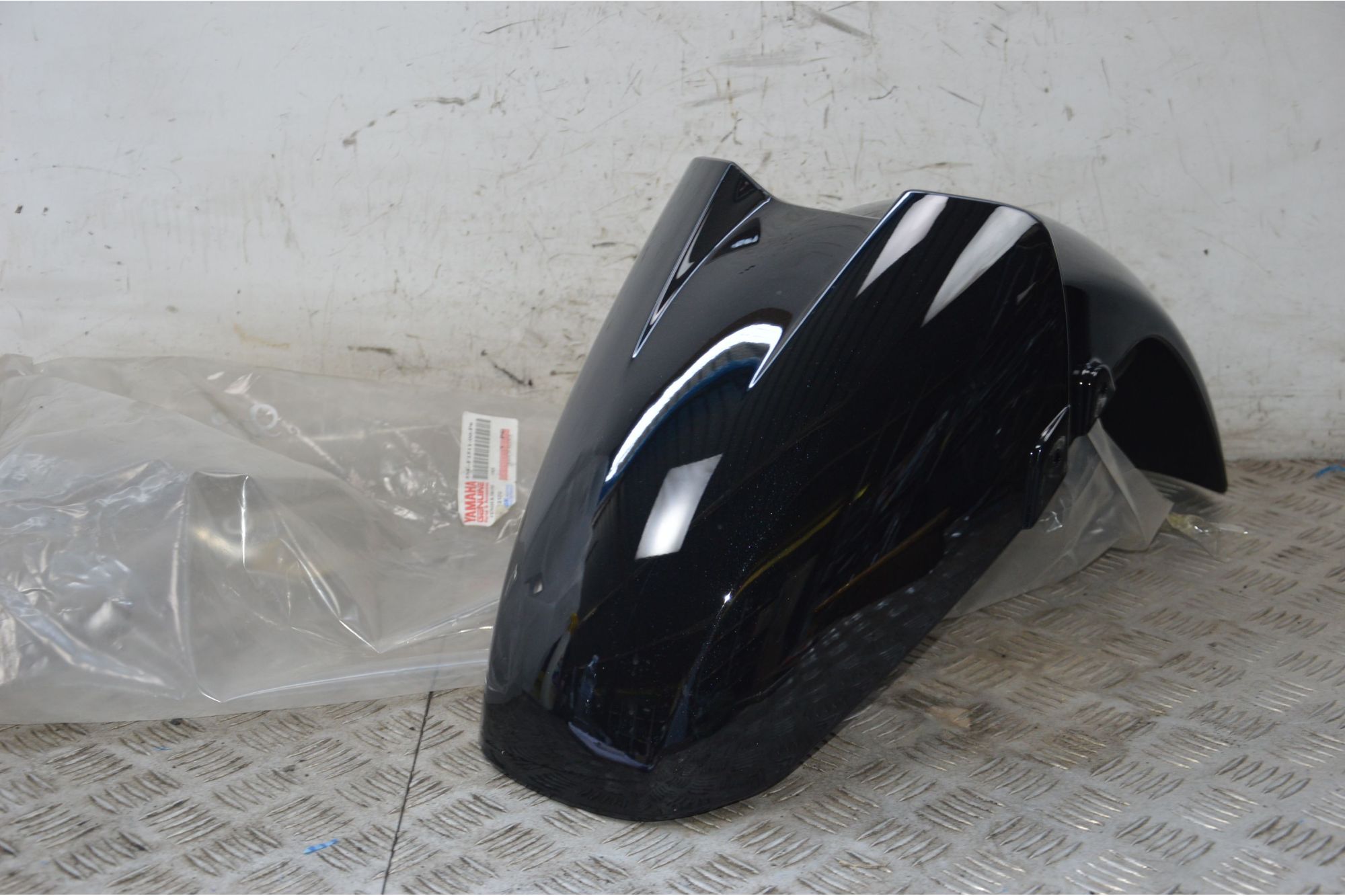 Carena Parafango Anteriore Yamaha XC 300 dal 2003 al 2006  1721918524639