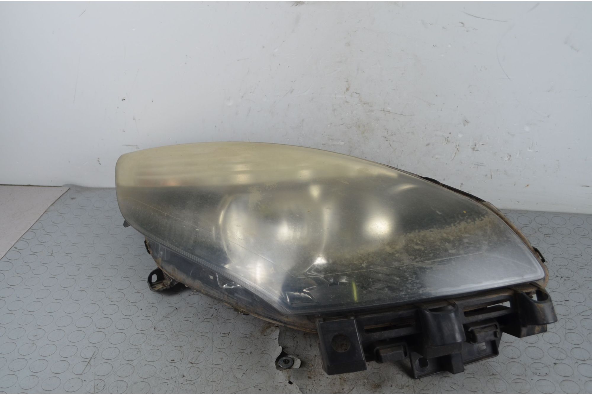 Faro anteriore DX Renault Scenic X-Mod Dal 2009 al 2016 Cod 260100023R  1722327441487