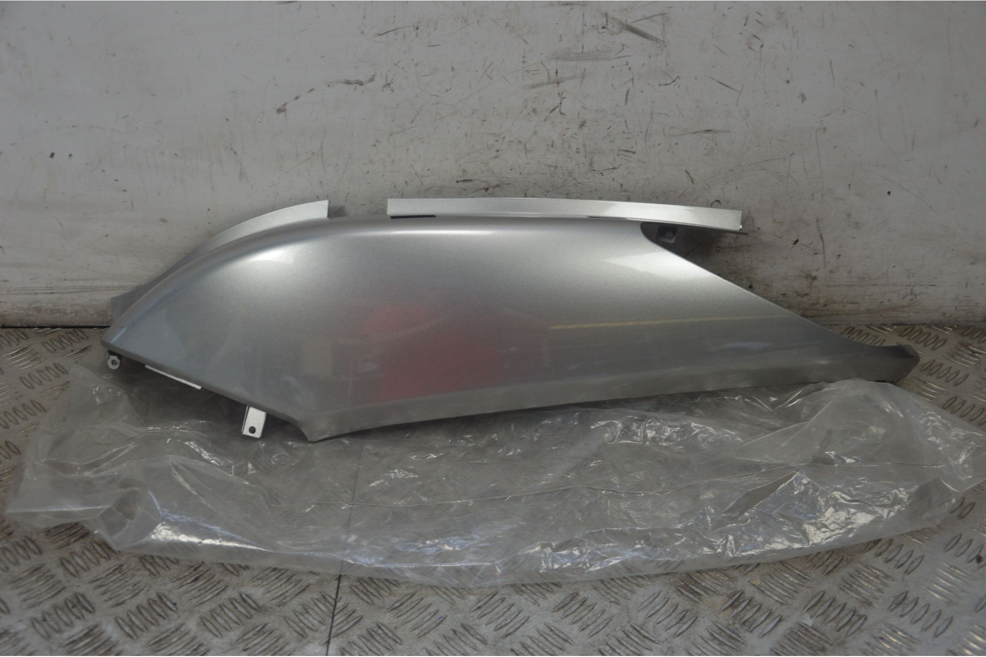 Carena Fianchetto Posteriore Sinistro Sx Yamaha Xmax X-Max 250 Dal 2005 al 2009  1722582419870