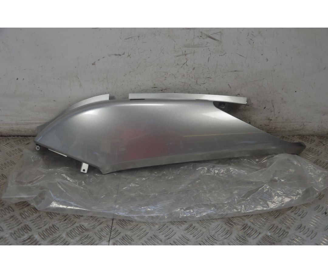 Carena Fianchetto Posteriore Sinistro Sx Yamaha Xmax X-Max 250 Dal 2005 al 2009  1722582419870