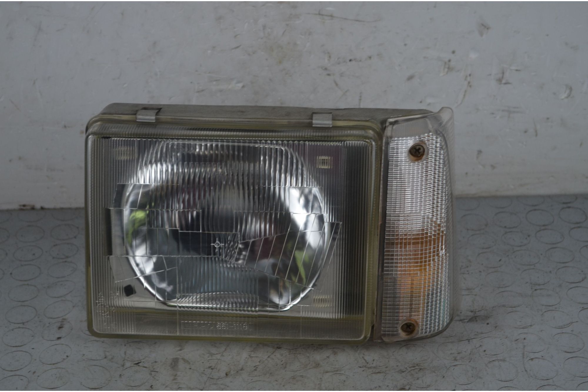 Faro anteriore SX Fiat Panda 141 Dal 1986 al 2003 Cod 7567150  1722593300723