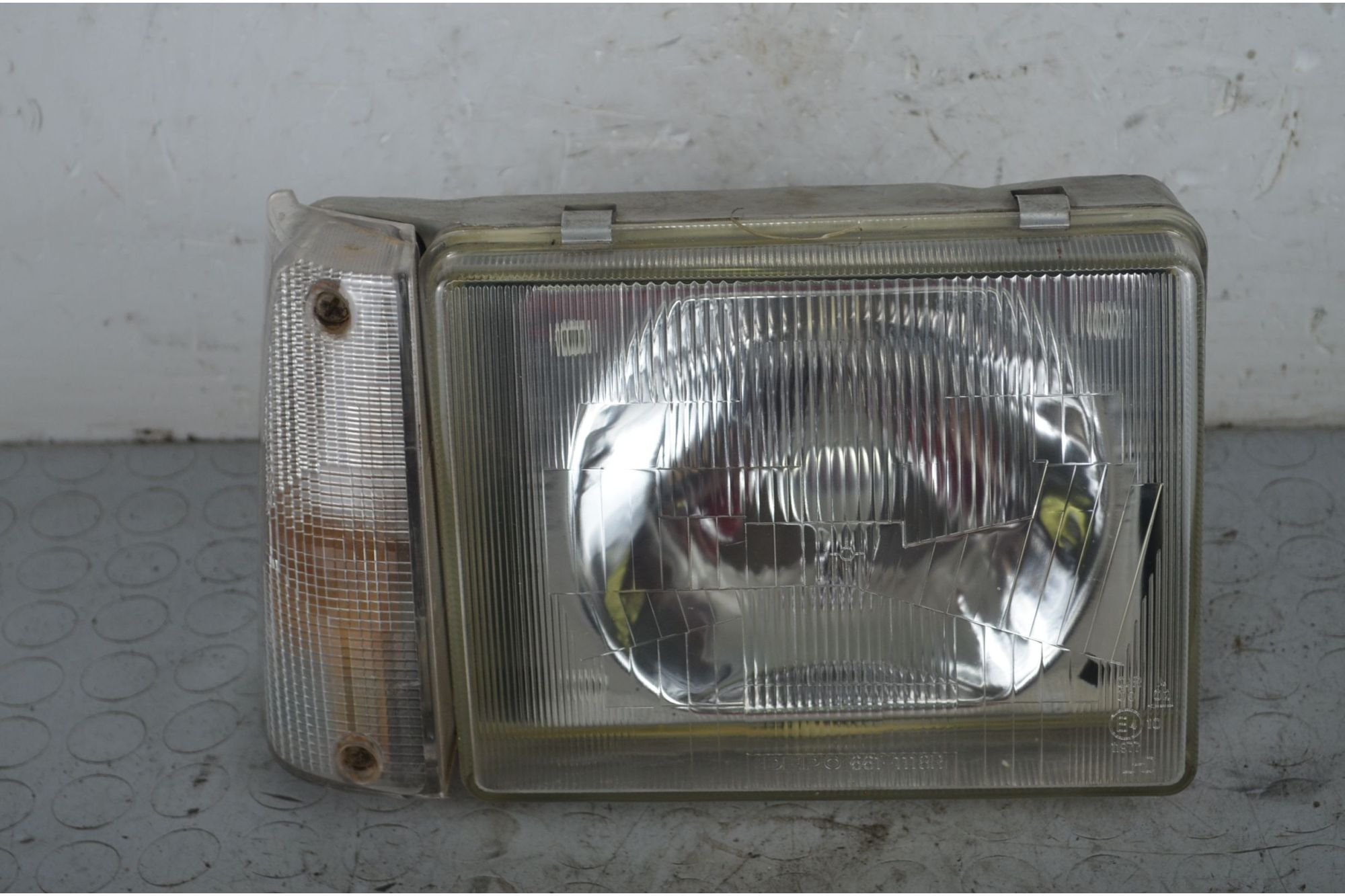 Faro anteriore DX Fiat Panda 141 Dal 1986 al 2003 Cod 7567149  1722593662470