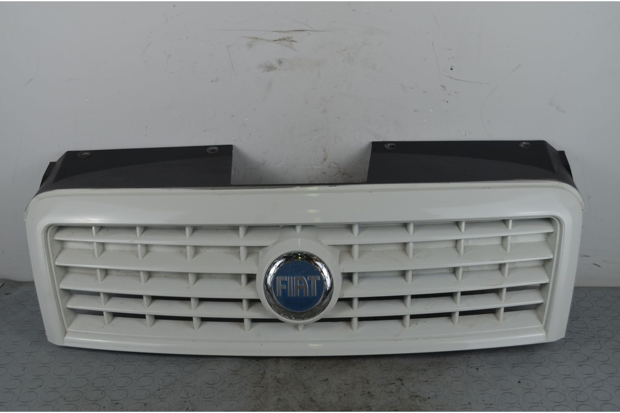 Griglia Anteriore Fiat Doblo dal 2005 al 2009 Cod 735395576  1722942172698