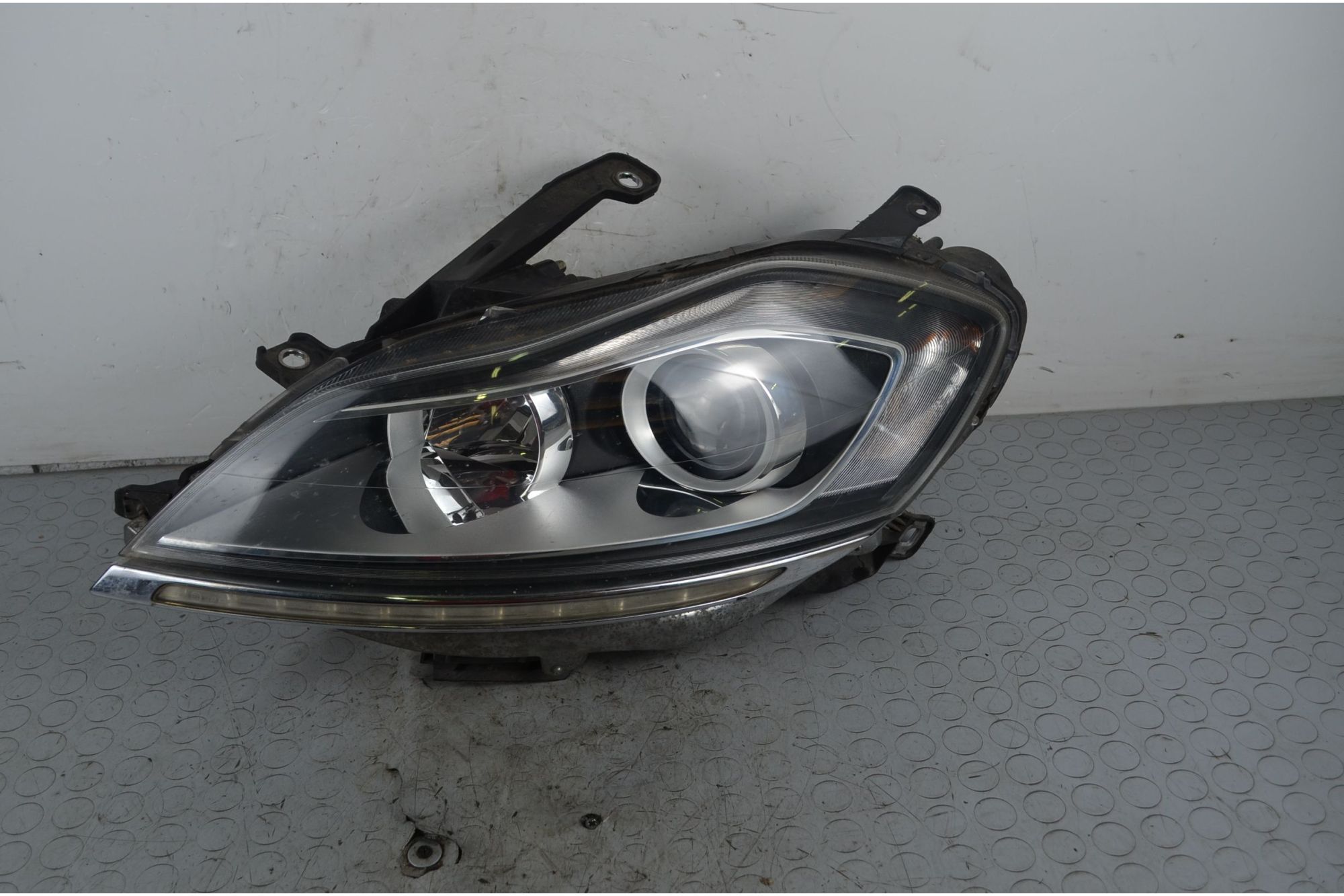 Faro fanale Anteriore SX Lancia Delta dal 2008 al 2014 Cod 518763480  1723185806685