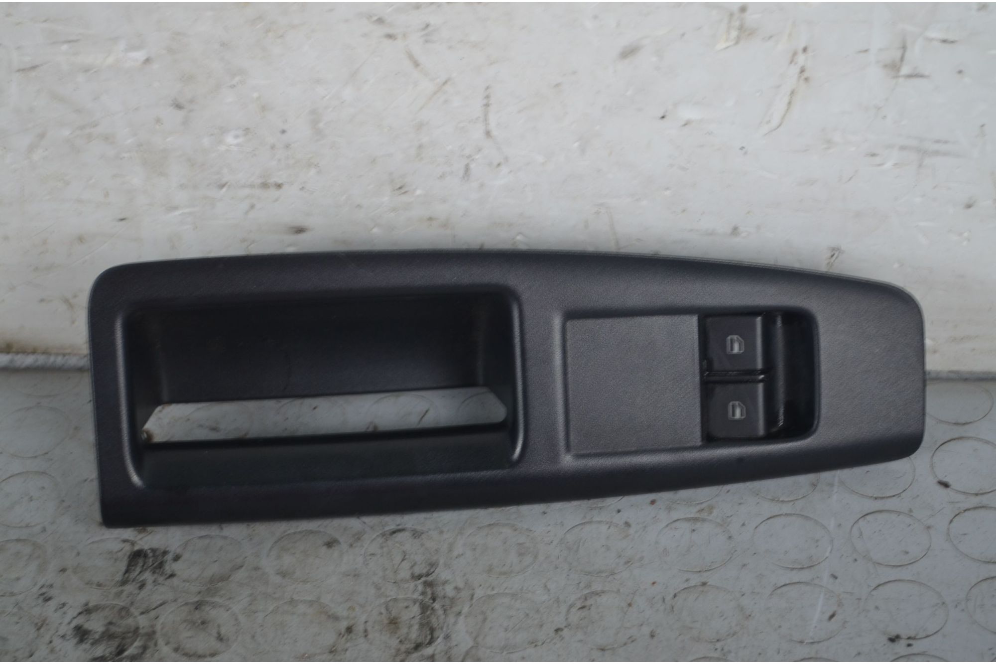 Pulsantiera alzacristalli anteriore SX Volkswagen Polo 9N Dal 2001 al 2009 Cod 6Q1867171E9B9  1723465387446