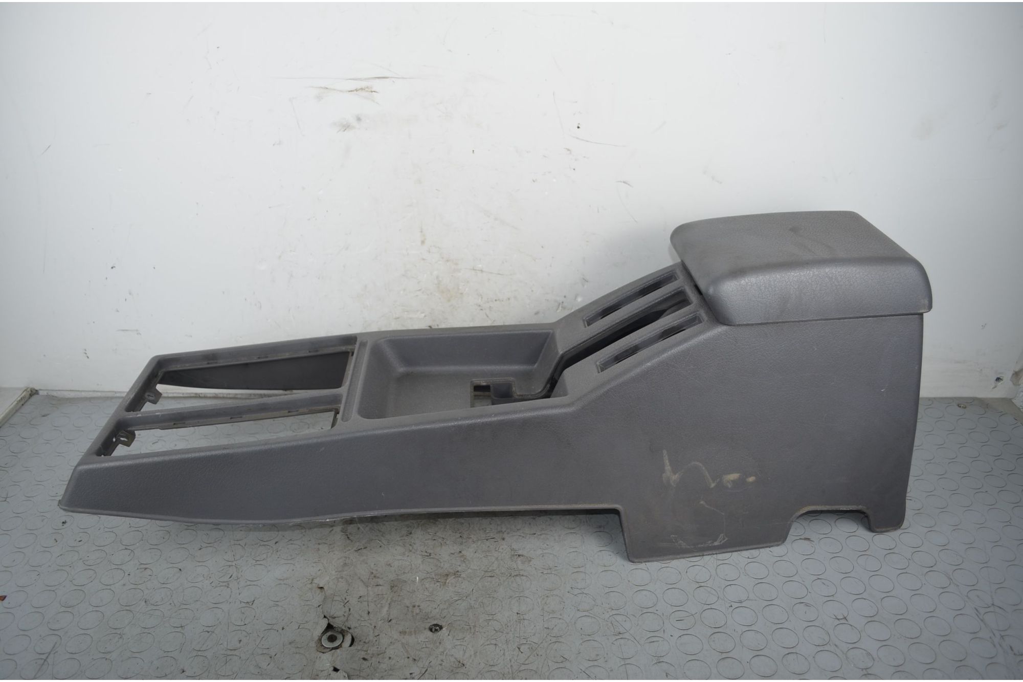 Tunnel centrale Nissan Terrano Dal 1996 al 1999 Cod 969107F000  1723640392128