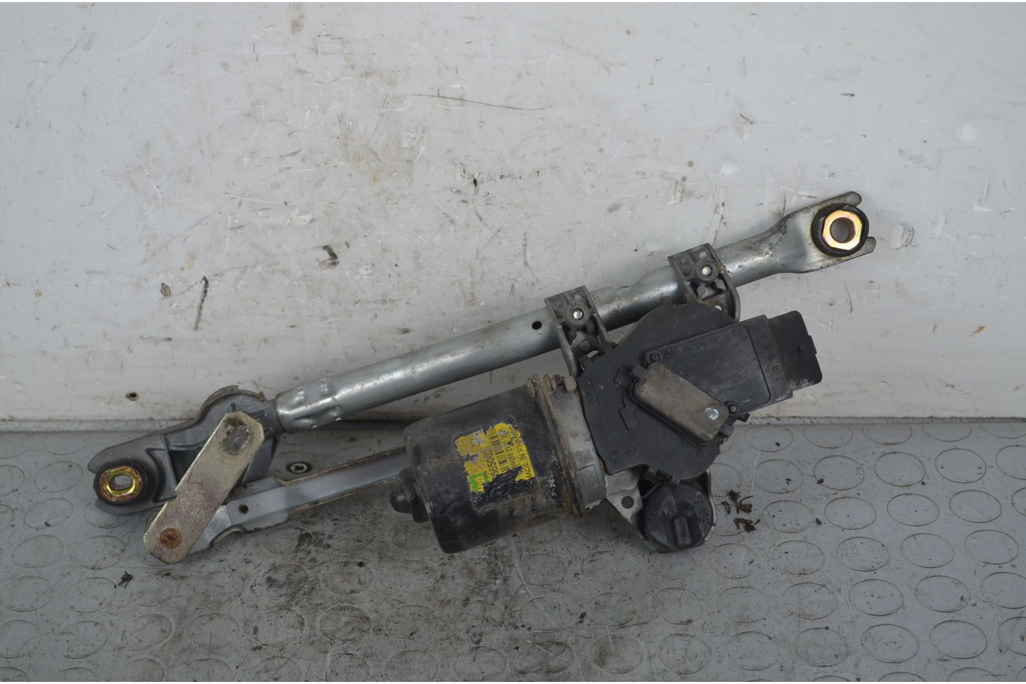 Motorino tergicristallo anteriore Toyota Aygo Dal 2005 al 2014 Cod 850100H011  1724074935233