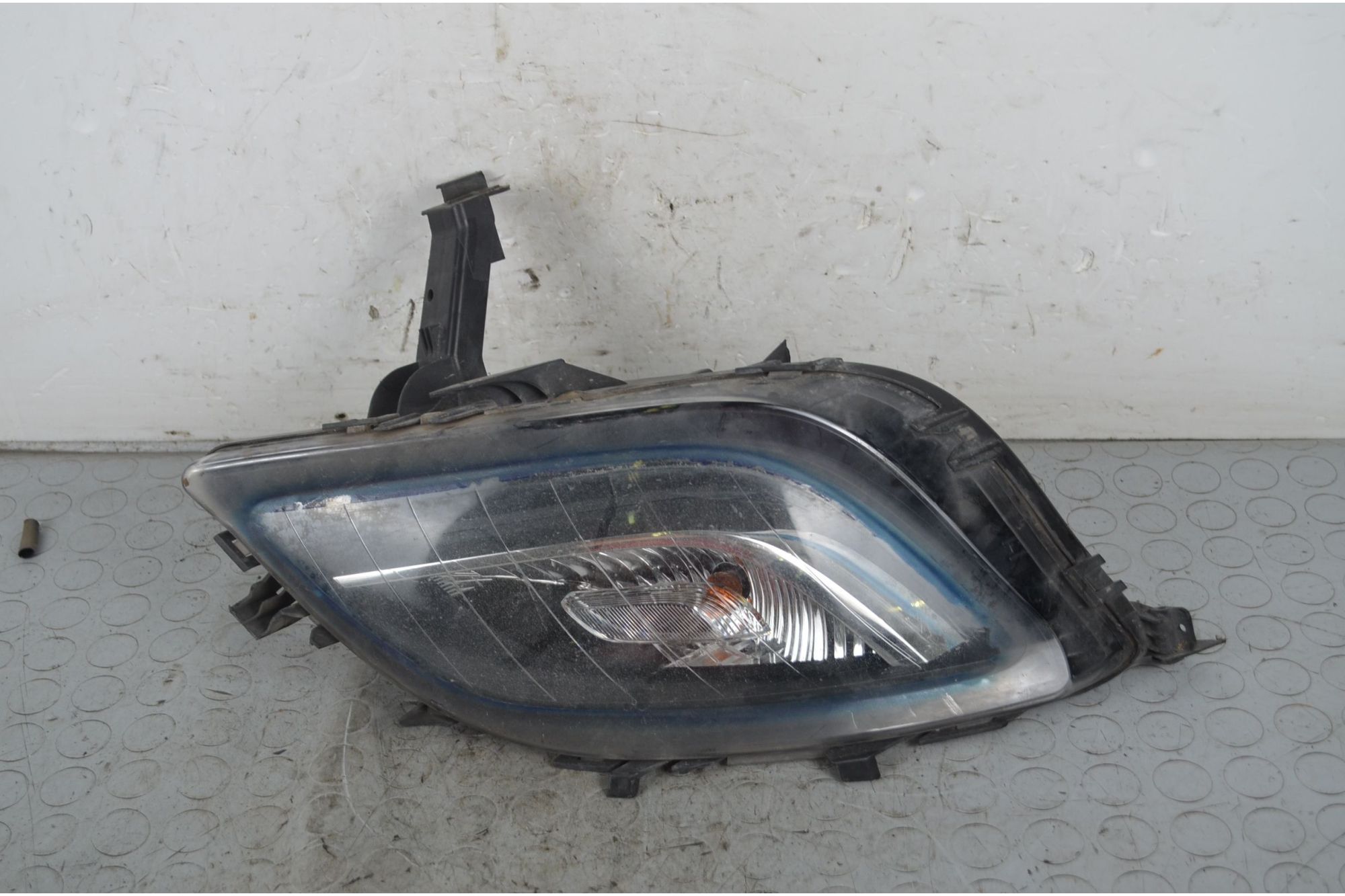 Faro fendinebbia anteriore DX Opel Astra J Dal 2009 al 2020 Cod 13293623  1724137504406