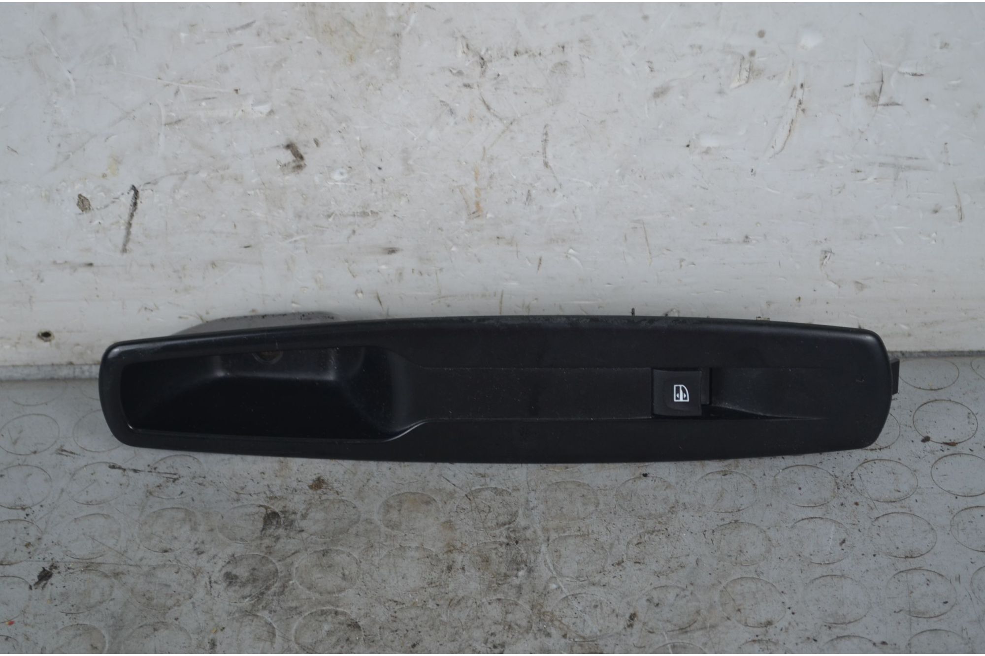 Pulsantiera alzacristalli anteriore DX Renault Scenic III Dal 2009 al 2016 Cod 809600018R  1724337368136