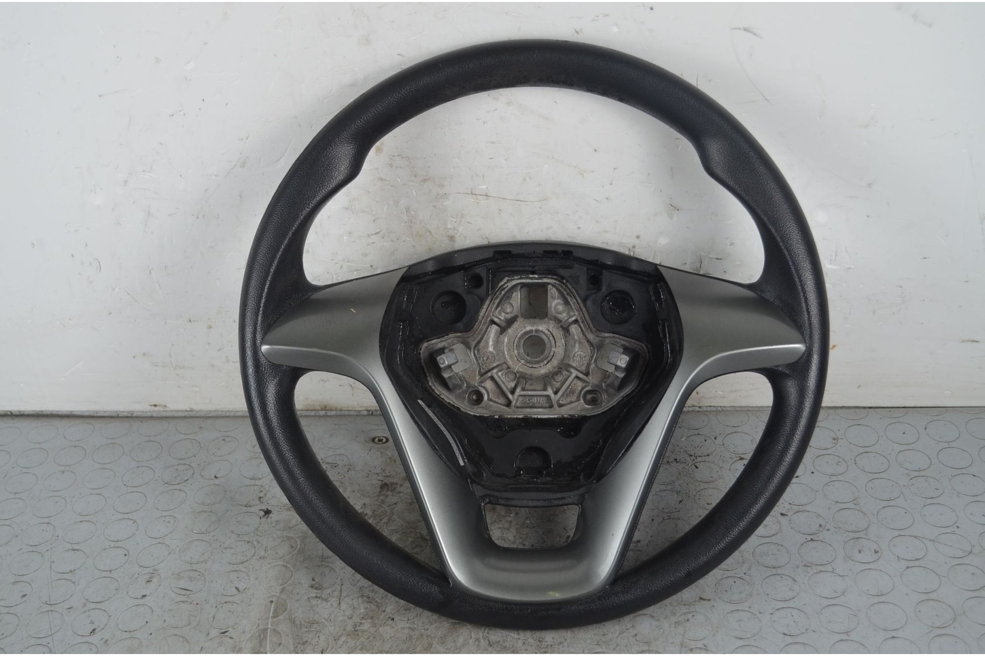 Volante Lancia Ypsilon Dal 2011 al 2015 Cod 34117213B  1724422662293