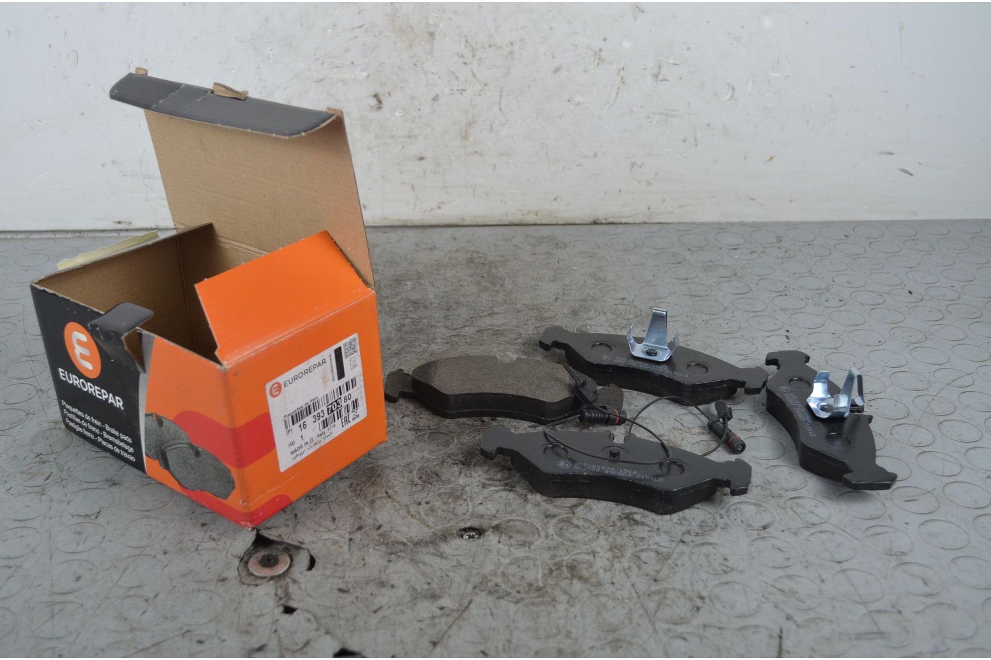 Kit pastiglie freno posteriori Mercedes Sprinter W901 Dal 1995 al 2006 Cod 1639370380  1725021358402