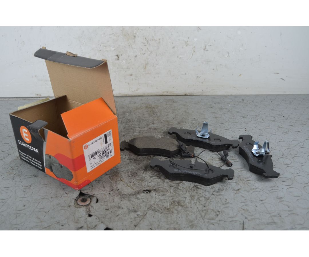 Kit pastiglie freno posteriori Mercedes Sprinter W901 Dal 1995 al 2006 Cod 1639370380  1725021358402