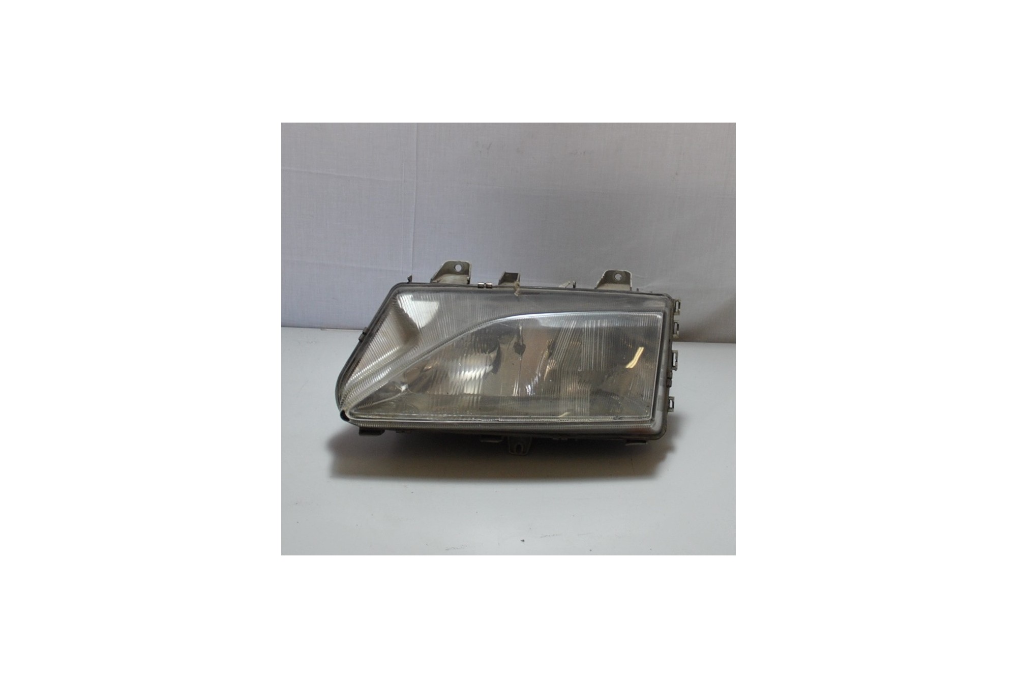 Faro anteriore SX Peugeot 806 dal 1995 al 2002 cod 609797706  2411111178935