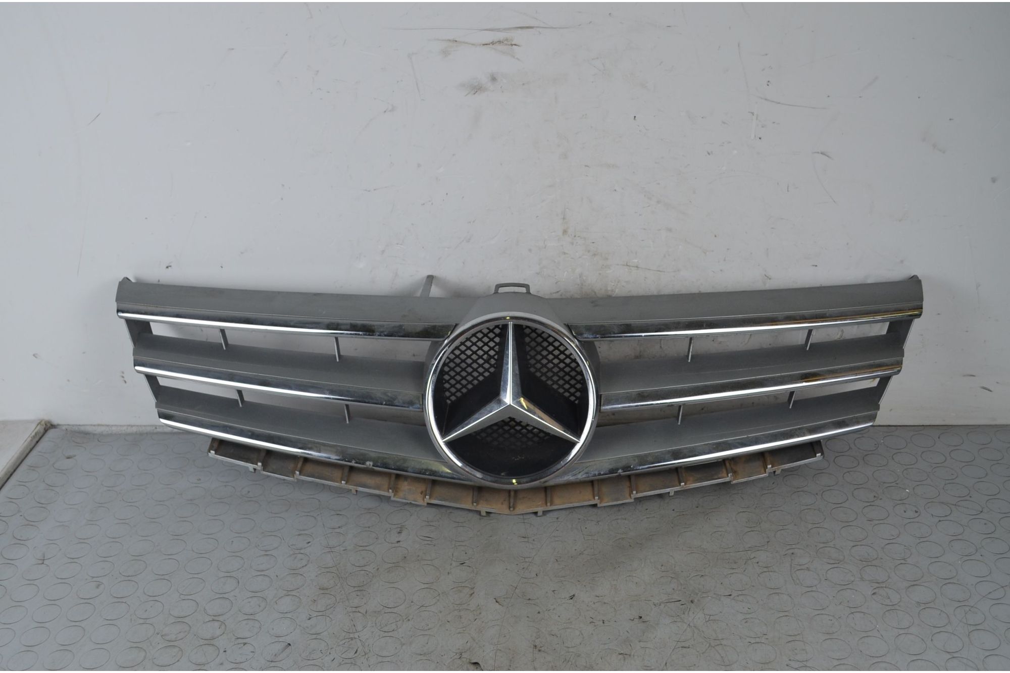 Griglia Anteriore Mercedes Classe A W169 Dal 2005 al 2011 Cod A16998881380  1725289910343