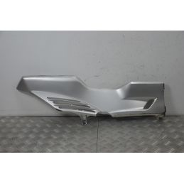 Carena Sottopedana Destra Suzuki Burgman 400 K2 Dal 2000 al 2003  1725443888013