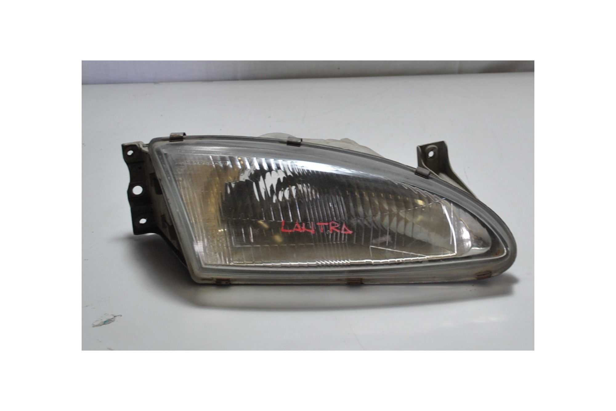 Faro anteriore SX Hyundai Elantra dal 1990 al 1995 Cod 010095  2411111179574