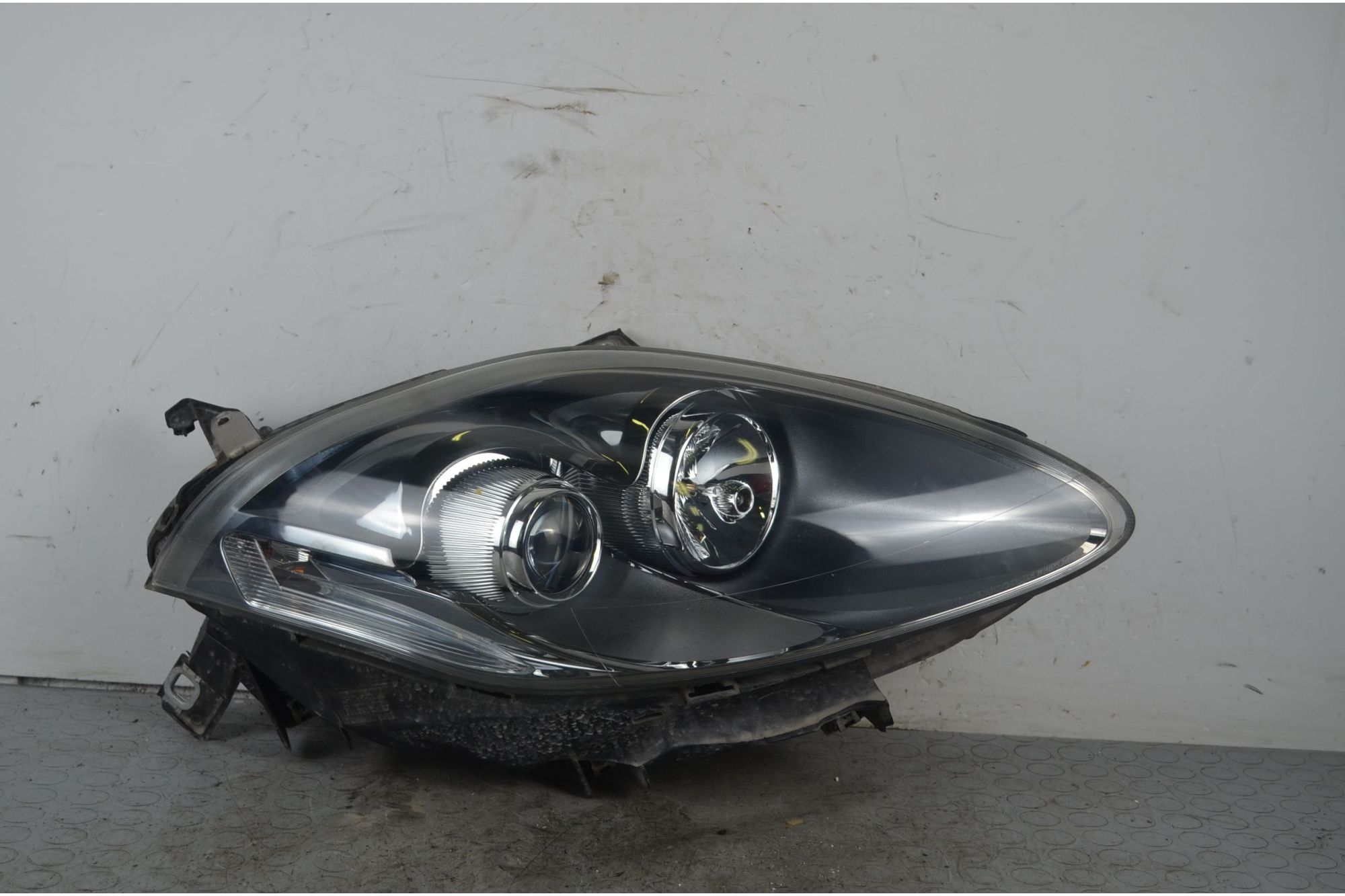 Faro anteriore DX Fiat Bravo Dal 2007 al 2014 Cod 51757534  1726037503695