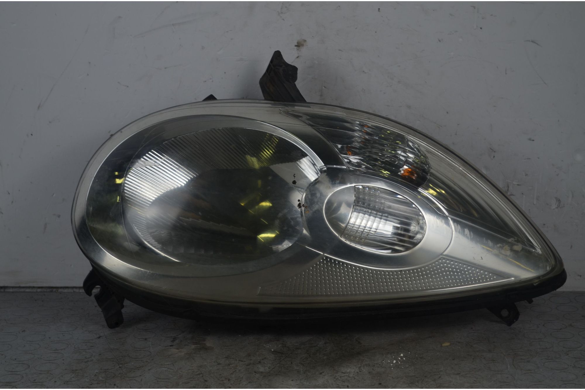 Faro Anteriore DX Citroen C1 I dal 2005 al 2012 Cod 620672  1726213748803