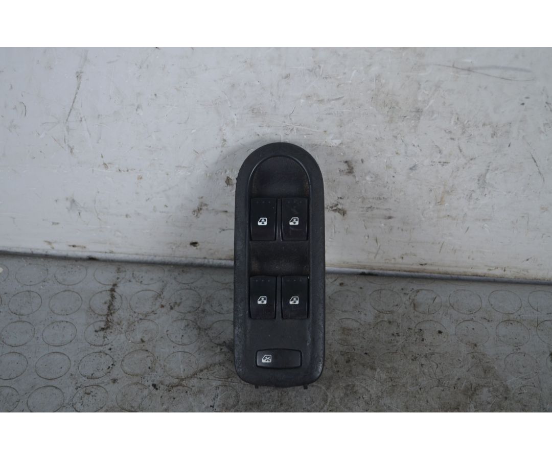 Pulsantiera Alzacristalli Anteriore SX Renault Scenic dal 2003 al 2009 Cod 8200243559  1726481895643