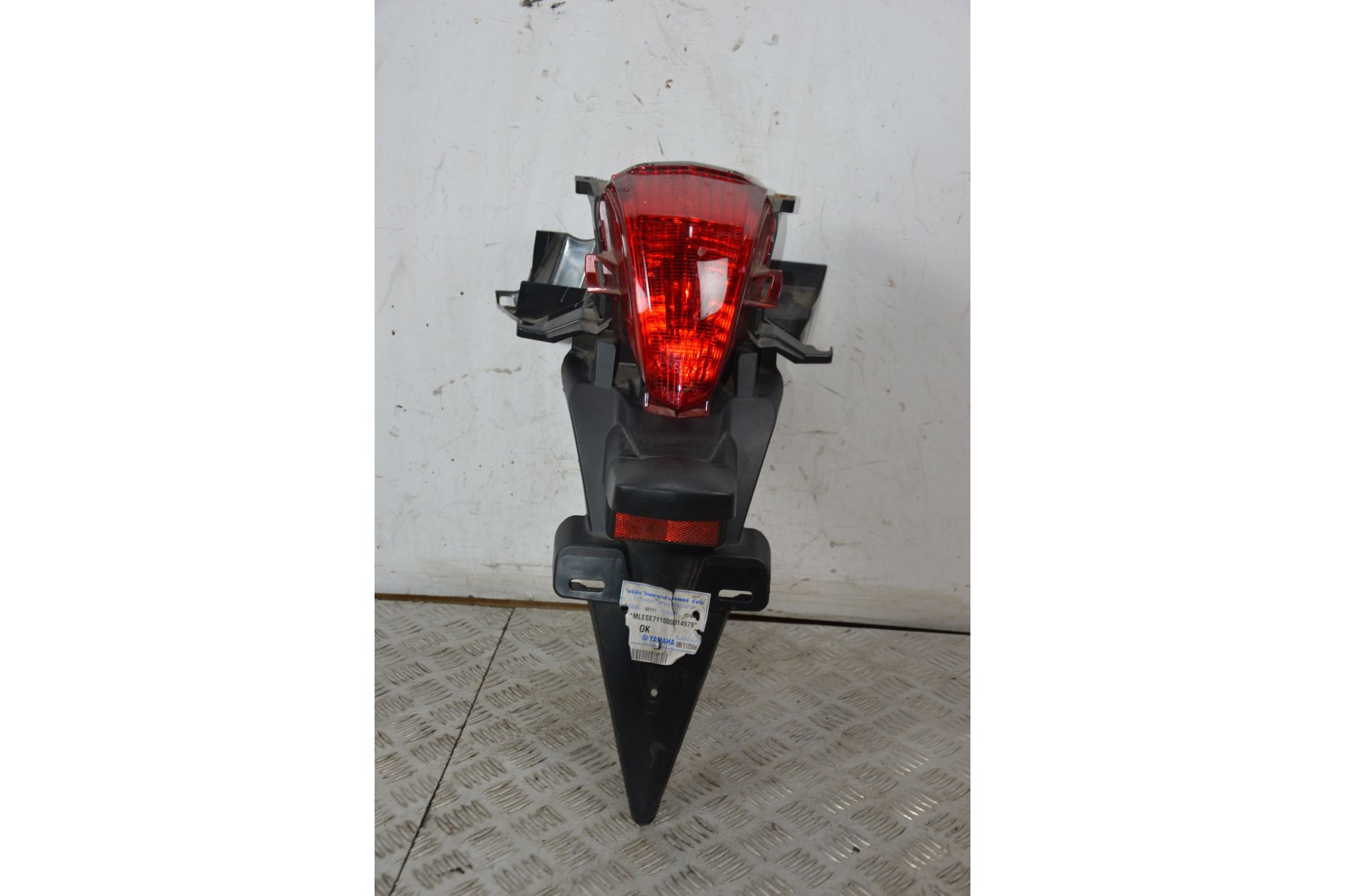 Carena Portatarga Con Stop Yamaha Delight D elight 125 Dal 2014 Al 2017 COD 1WC-H4516-00  1726559825367