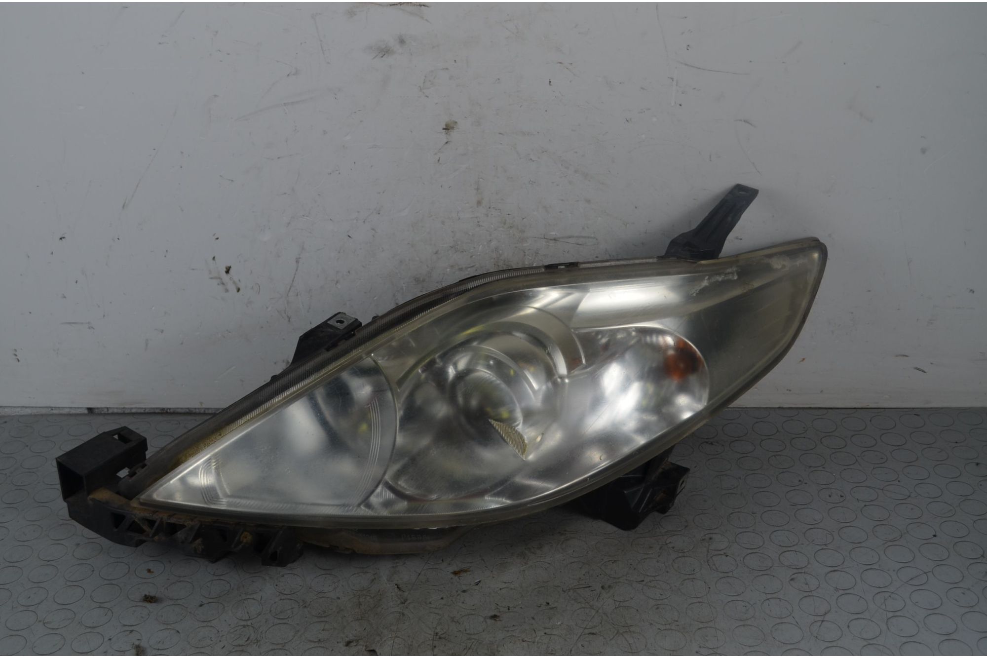 Faro Anteriore SX Mazda 5 dal 2005 al 2015 Cod CC30510L0D  1726645653591