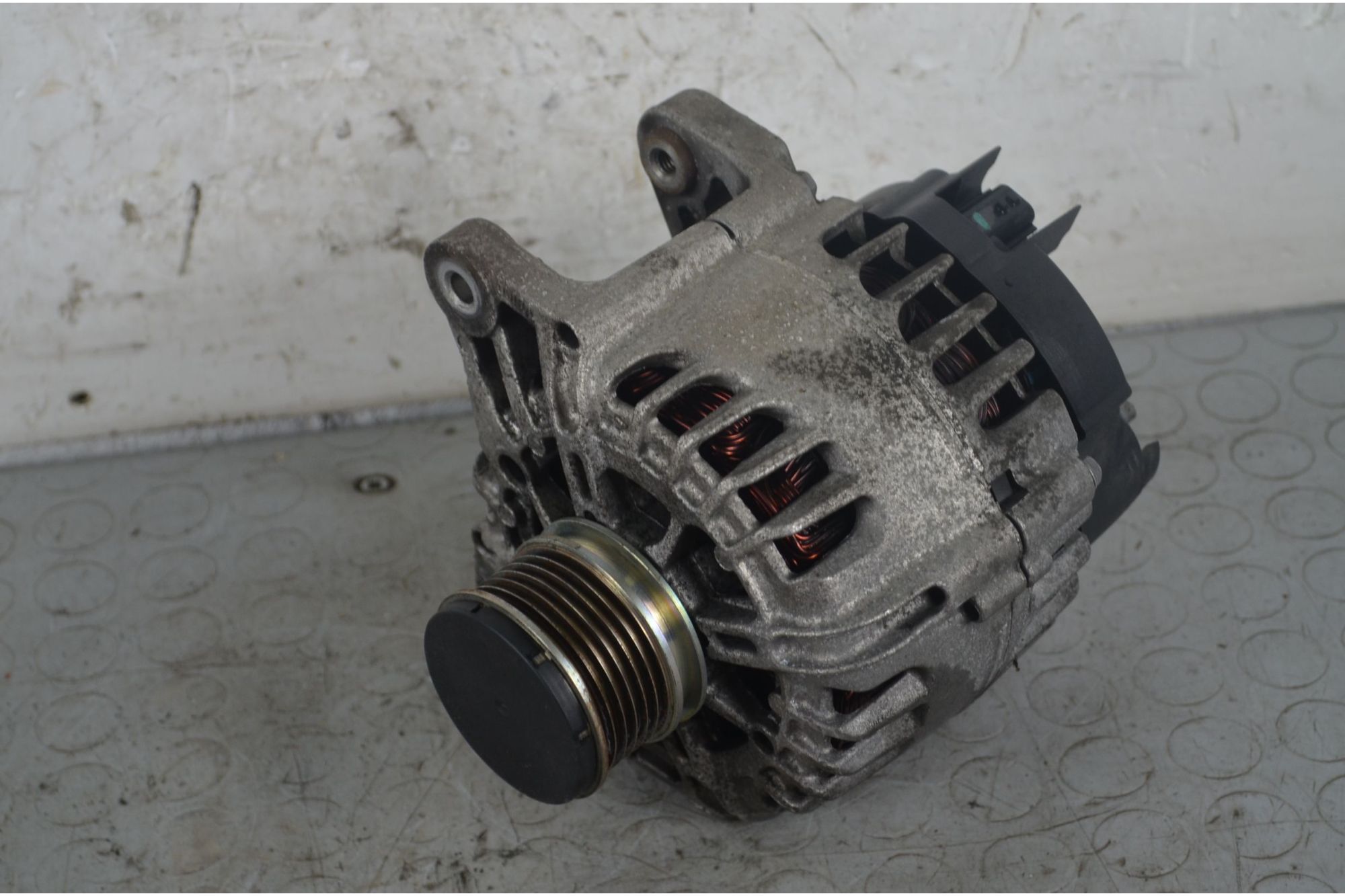 Alternatore Renault Clio IV dal 2012 al 2019 Cod 2612718A  1726818373837