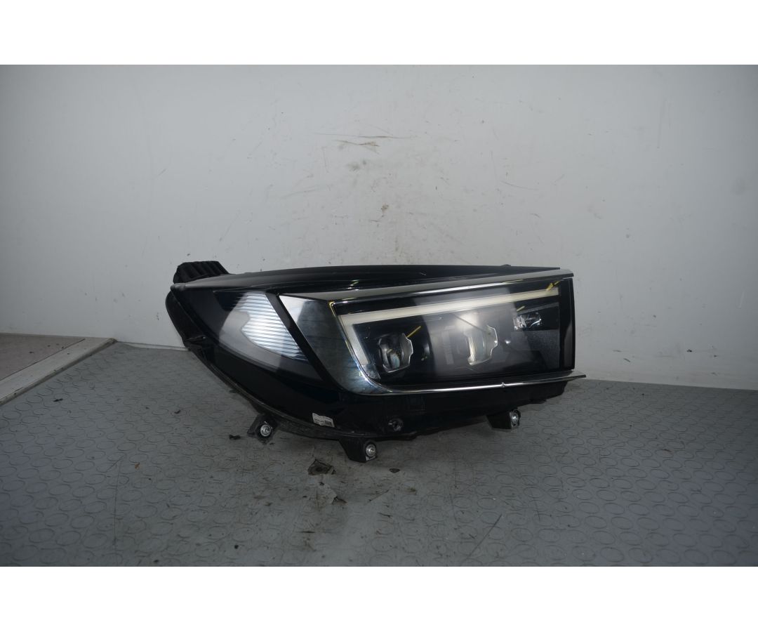 Faro Anteriore DX Opel Grandland dal 2017 in poi Cod 1682805280 NB presenta un attacco rotto  1727077802779