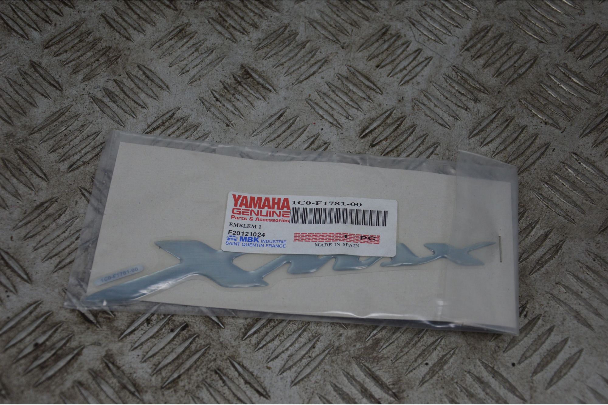 Adesivo Emblema Stemma Originale Yamaha X-Max XMax 250 Dal 2005 al 2009 Cod 1C0-1781-00  1727167054712