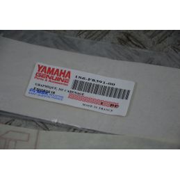 Adesivo Emblema Stemma Originale Yamaha XC 300 Dal 2003 al 2006 Cod 1S6-8391-00  1727169810866