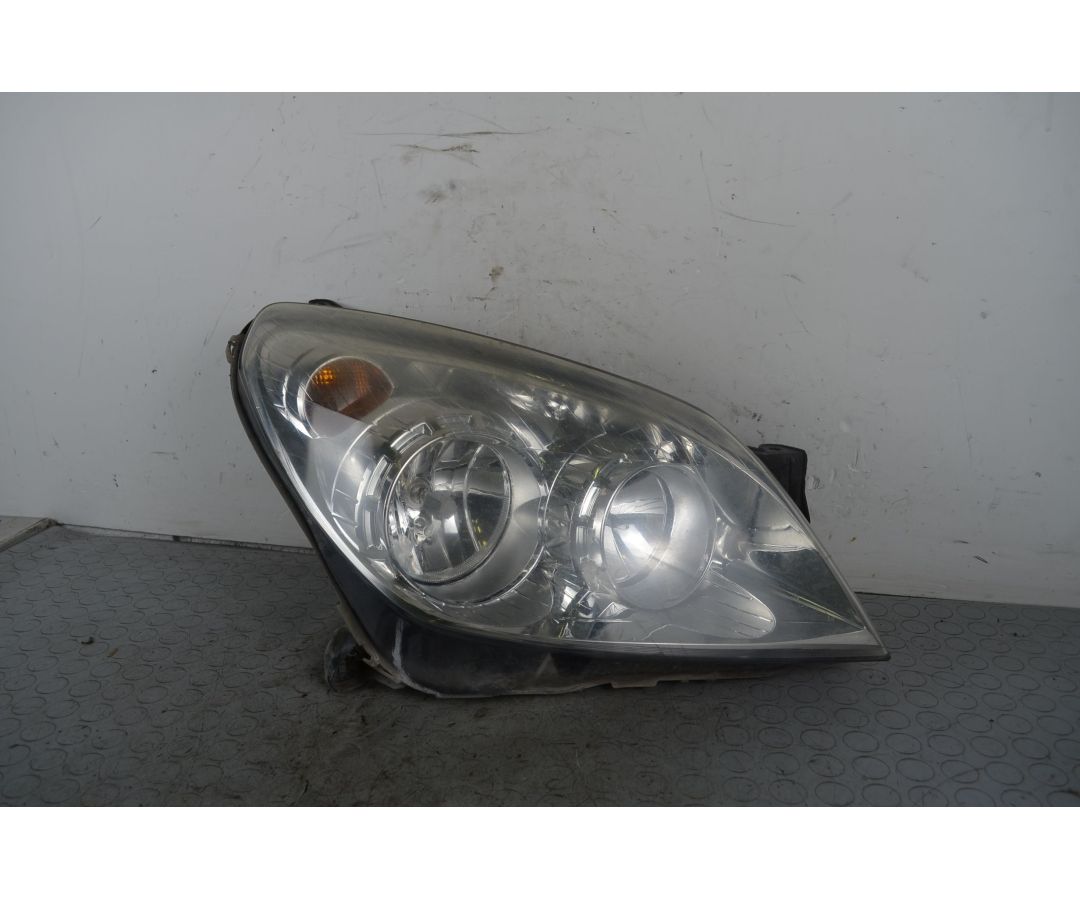 Faro Anteriore Dx Opel Astra H dal 2004 al 2011 Cod 93190070  1727248751806