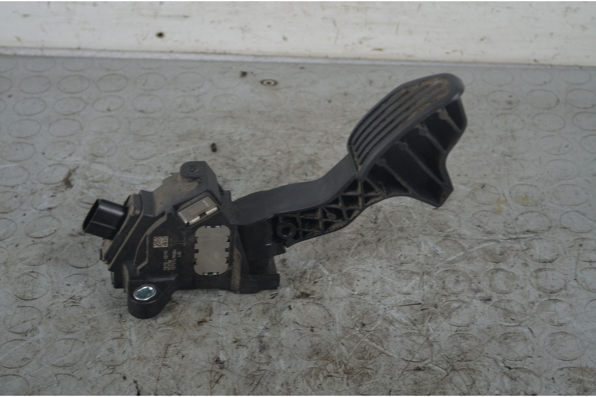 Pedale Acceleratore Toyota Yaris Dal 2011 al 2019 Cod 78110-0D110  1727249750686