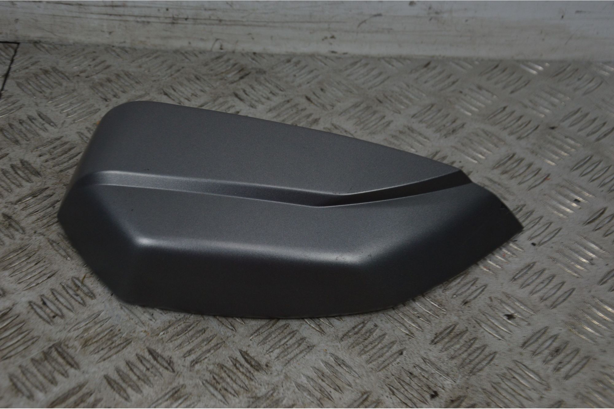 Carena Cover Bauletto Sx Yamaha T-Max Tmax 530 IE dal 2012 al 2019 COD 40886126090L  1727363472792