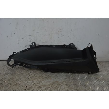 Carena Pedana Poggiapiedi Destra Dx Yamaha Xmax X-max 125 Dal 2018 al 2020 Cod BL1-F7488-00  1727427495545