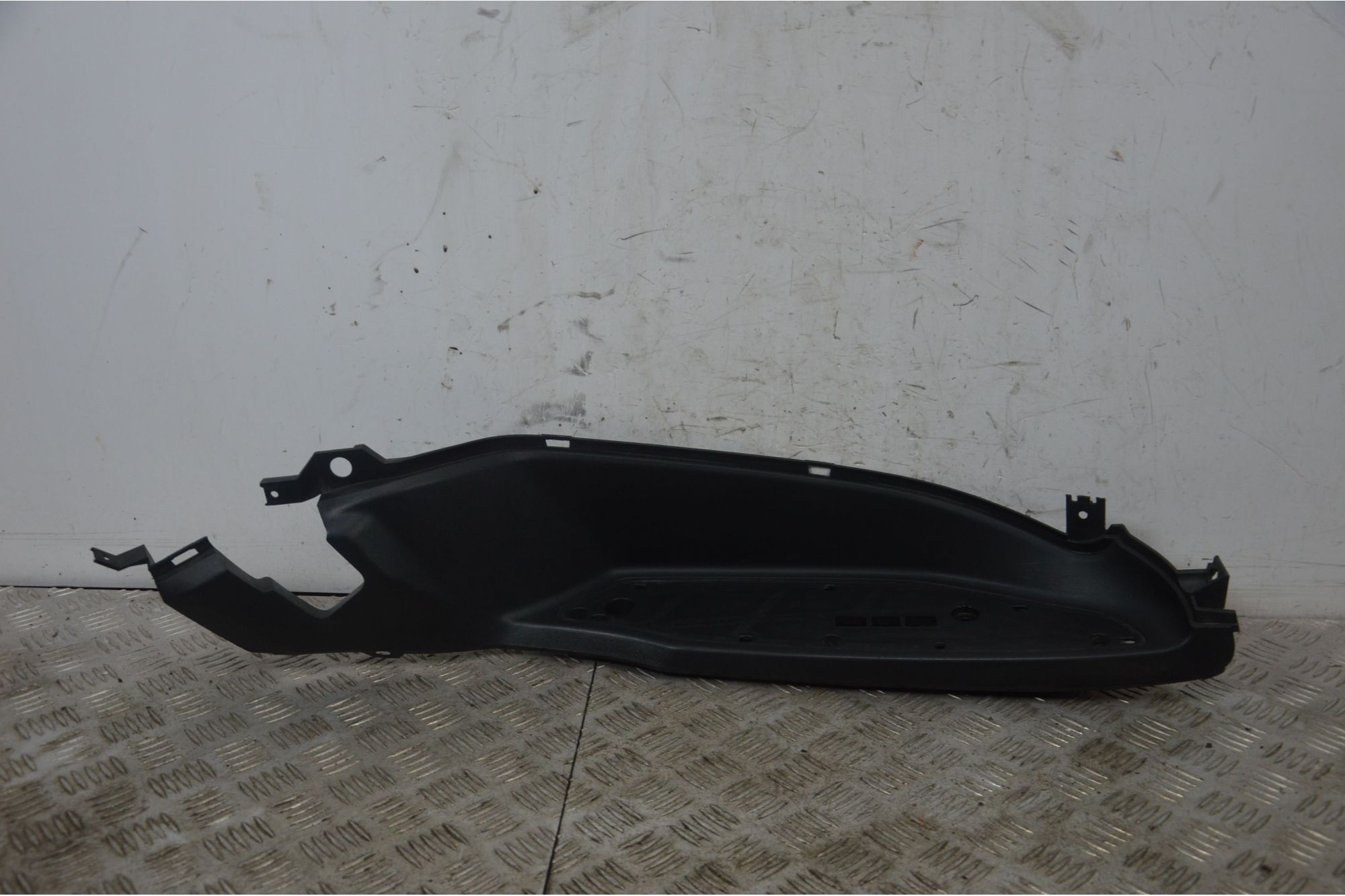 Carena Pedana Poggiapiedi Destra Yamaha X-City Xcity 250 dal 2006 al 2016 COD 5B2-F7488  1727445807177