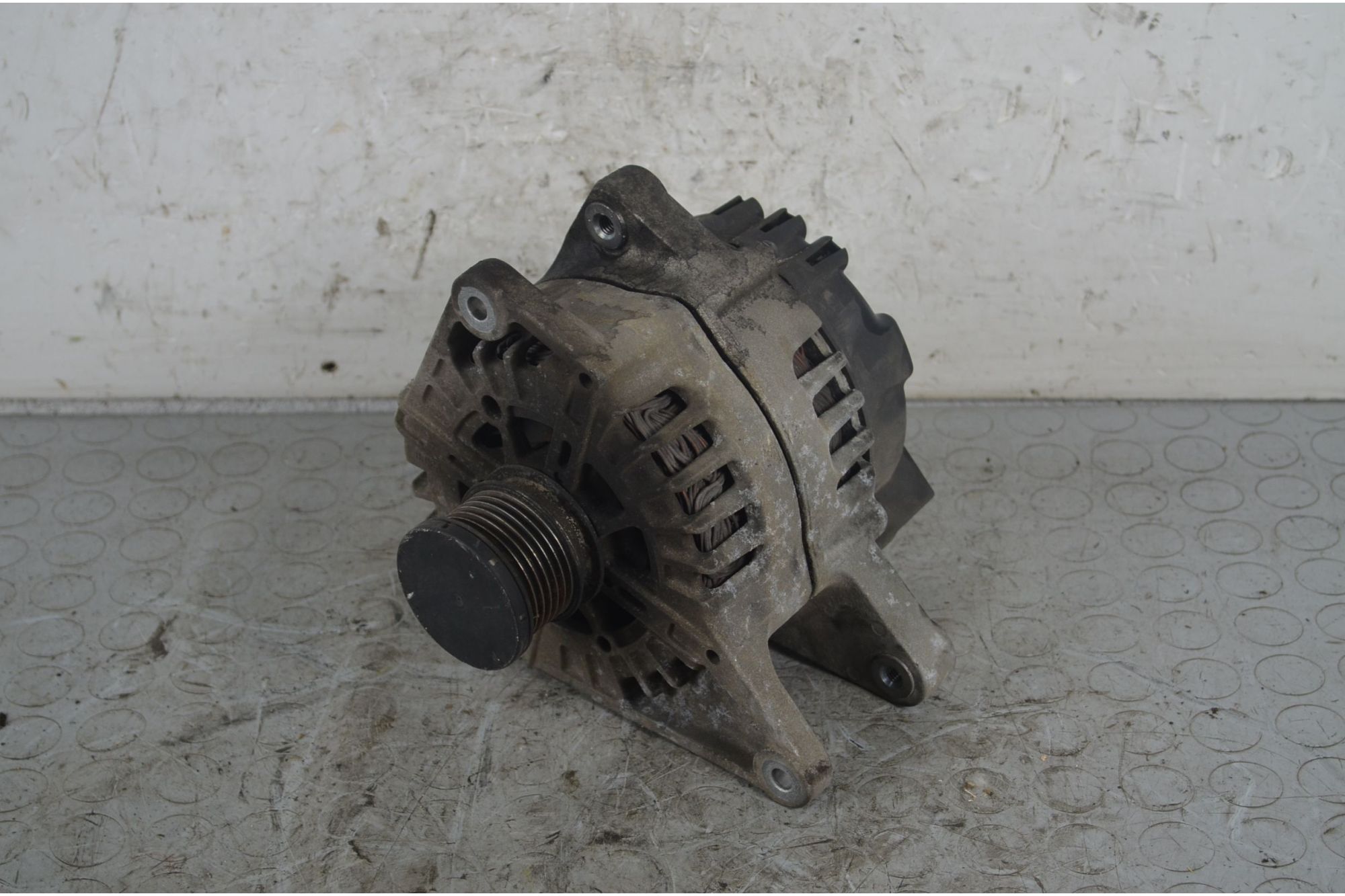 Alternatore Jeep Patriot dal 2007 al 2011 Cod 04801827AA  1727779369563