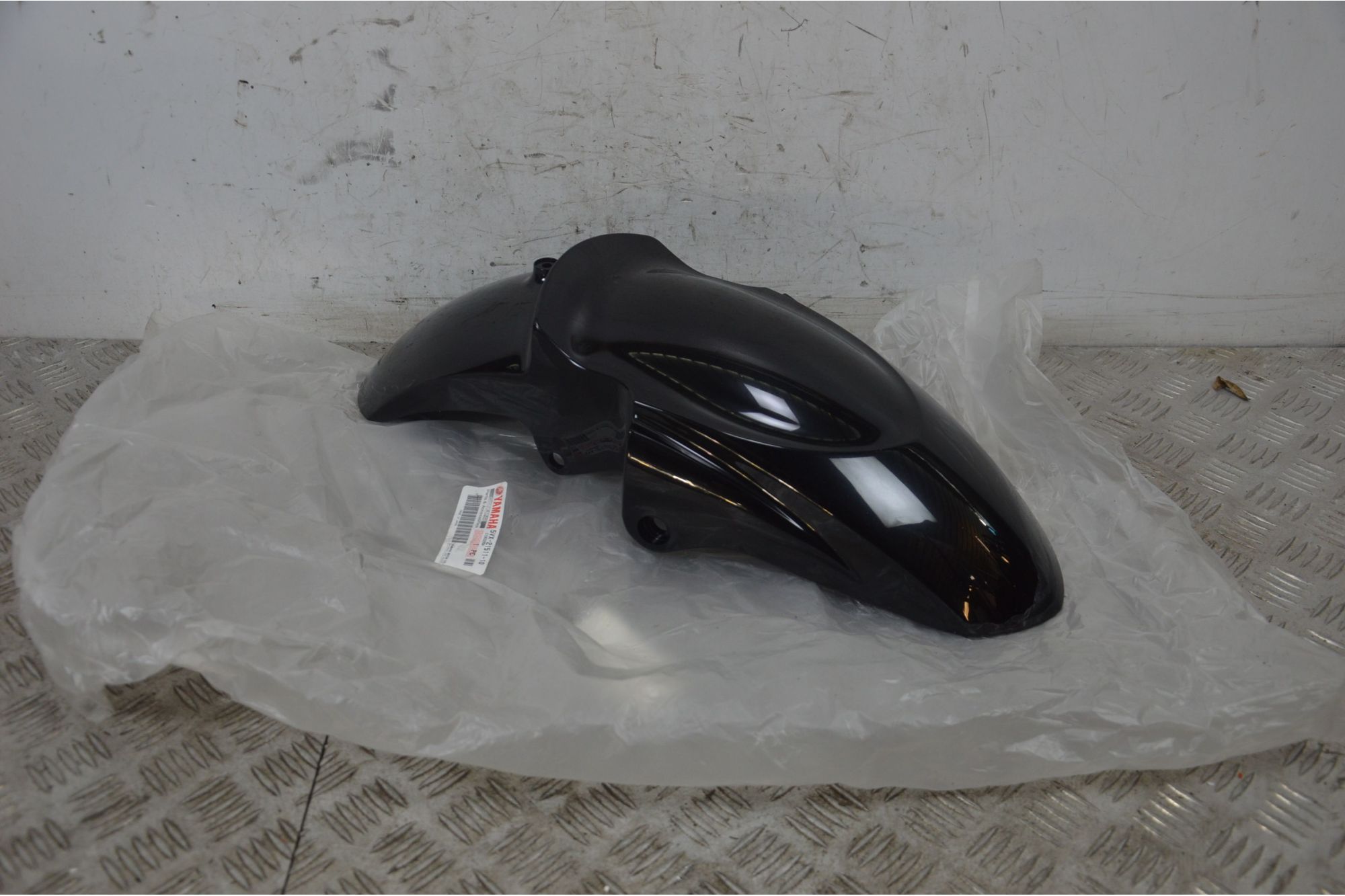 Carena Parafango Anteriore Yamaha FZ6 Fazer Dal 2004 Al 2007 Cod 5VX-21511-10  1727853704945